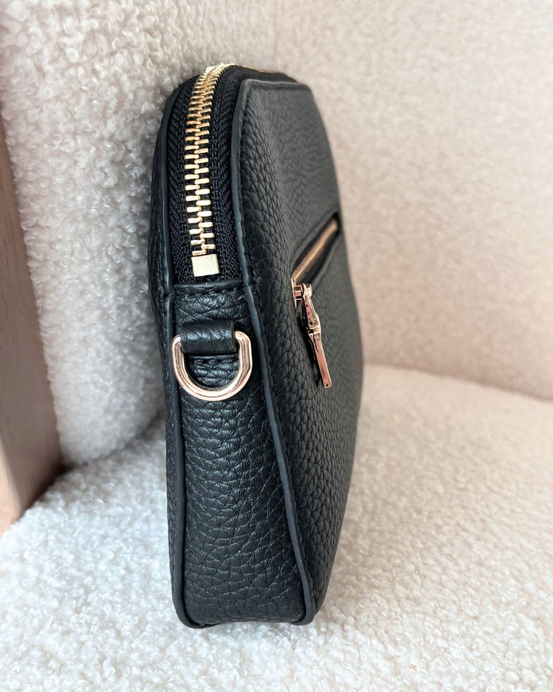 OLYNA CROSS-BODY