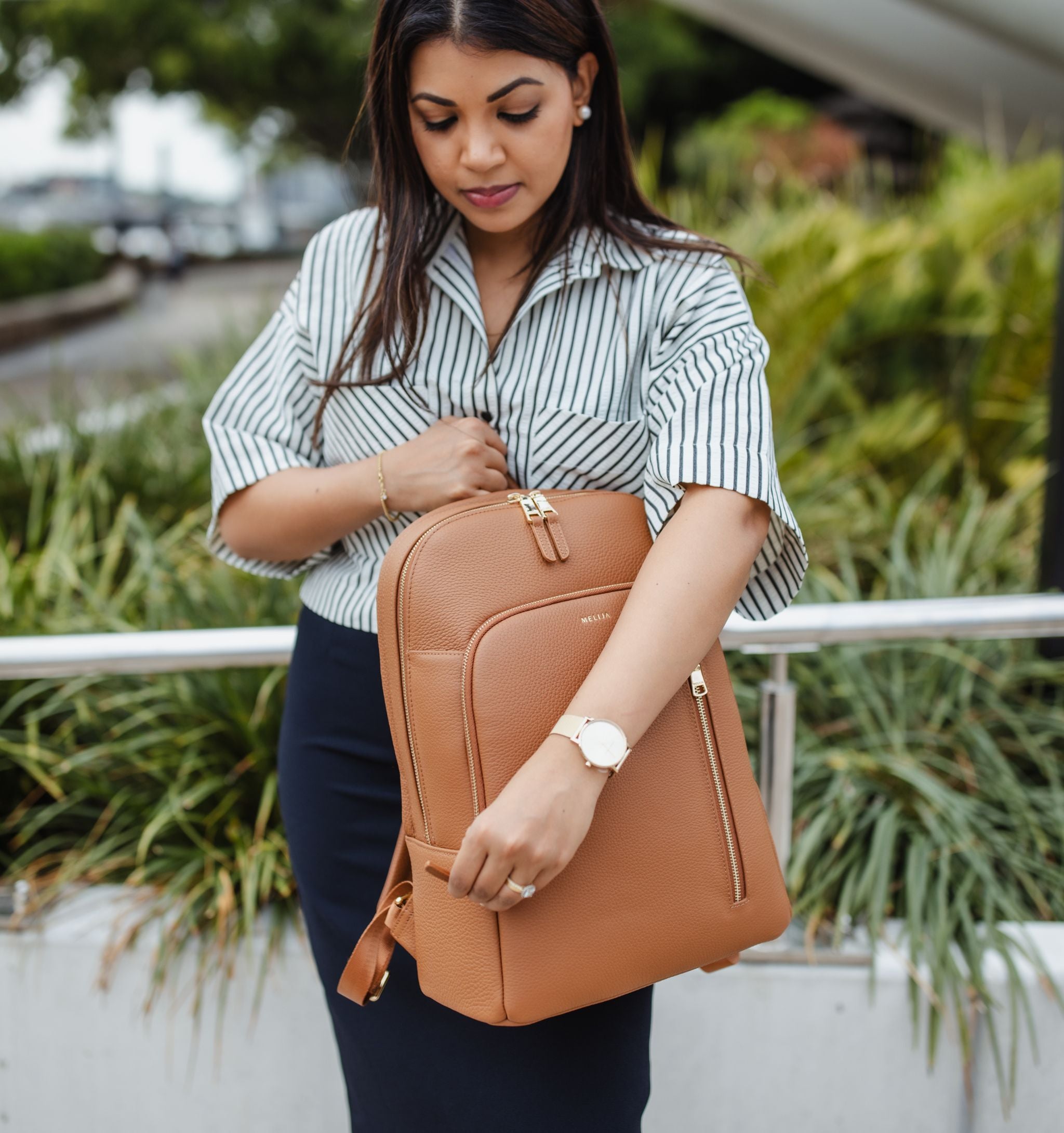 #color_Tan | Light Gold